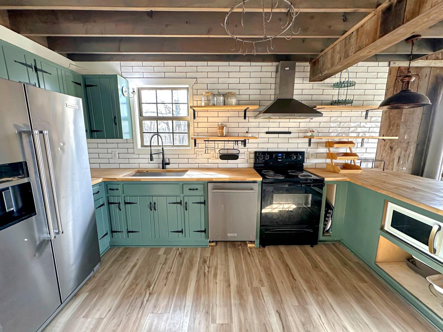 1041 Old Mount Vernon Rd TN 37022 For Sale - 