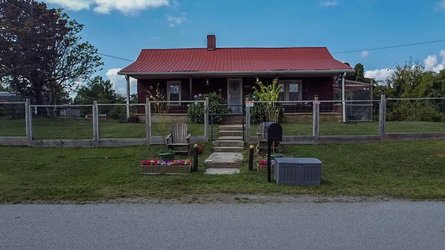 815-Old-McMinnville-St For Sale