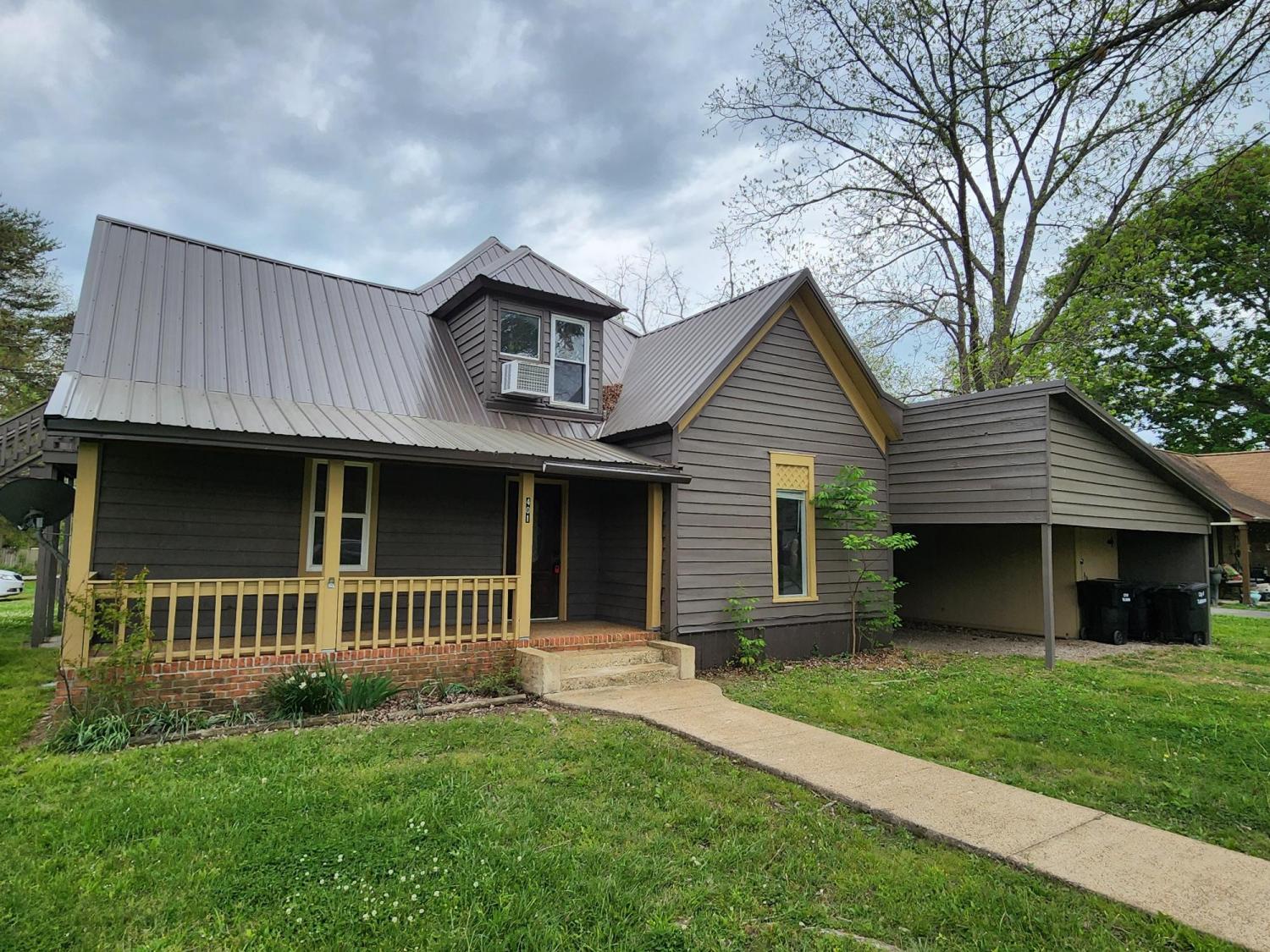 401-N-Polk-St For Sale