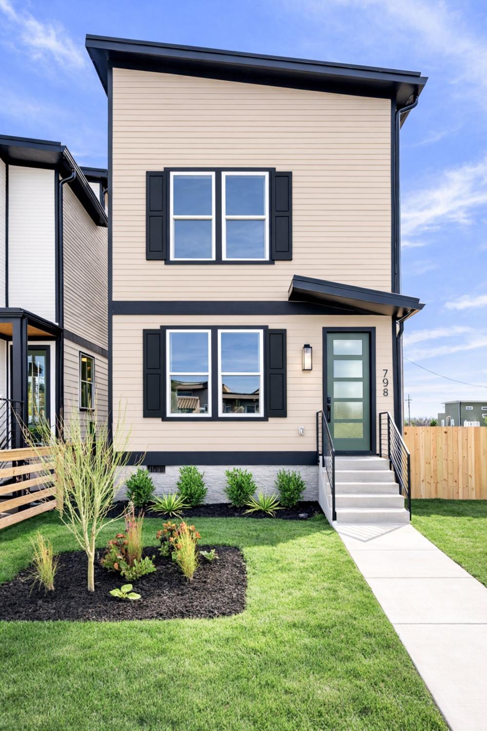 798-45th-Ave-N For Sale