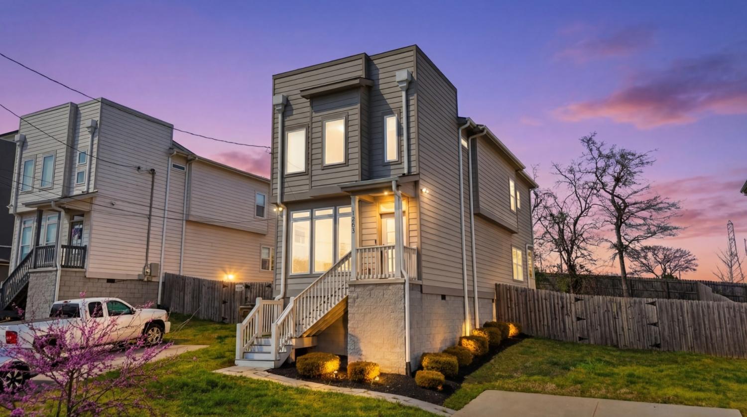 1263-N-Avondale-Cir For Sale