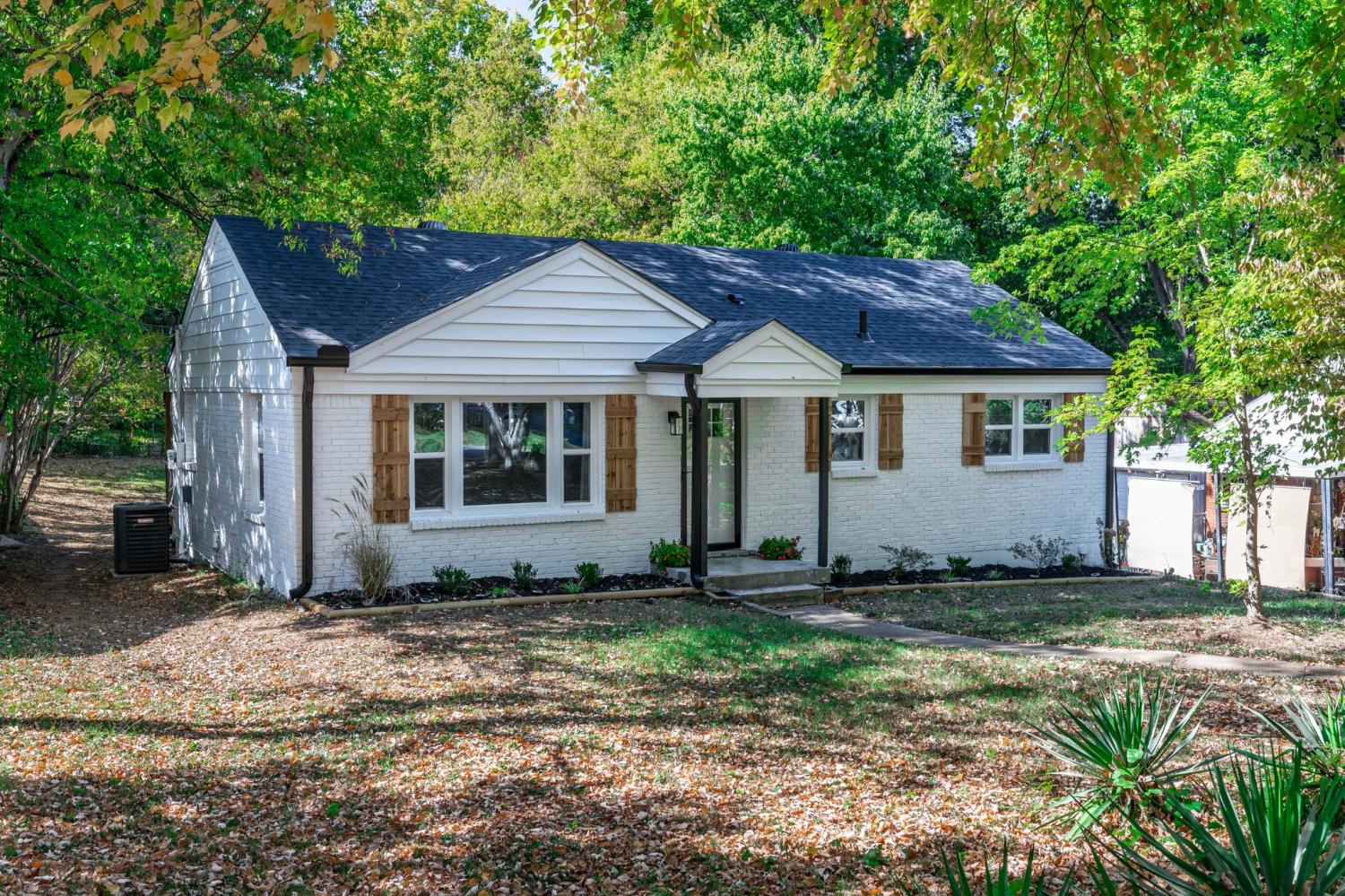 3607-Sabre-Dr For Sale