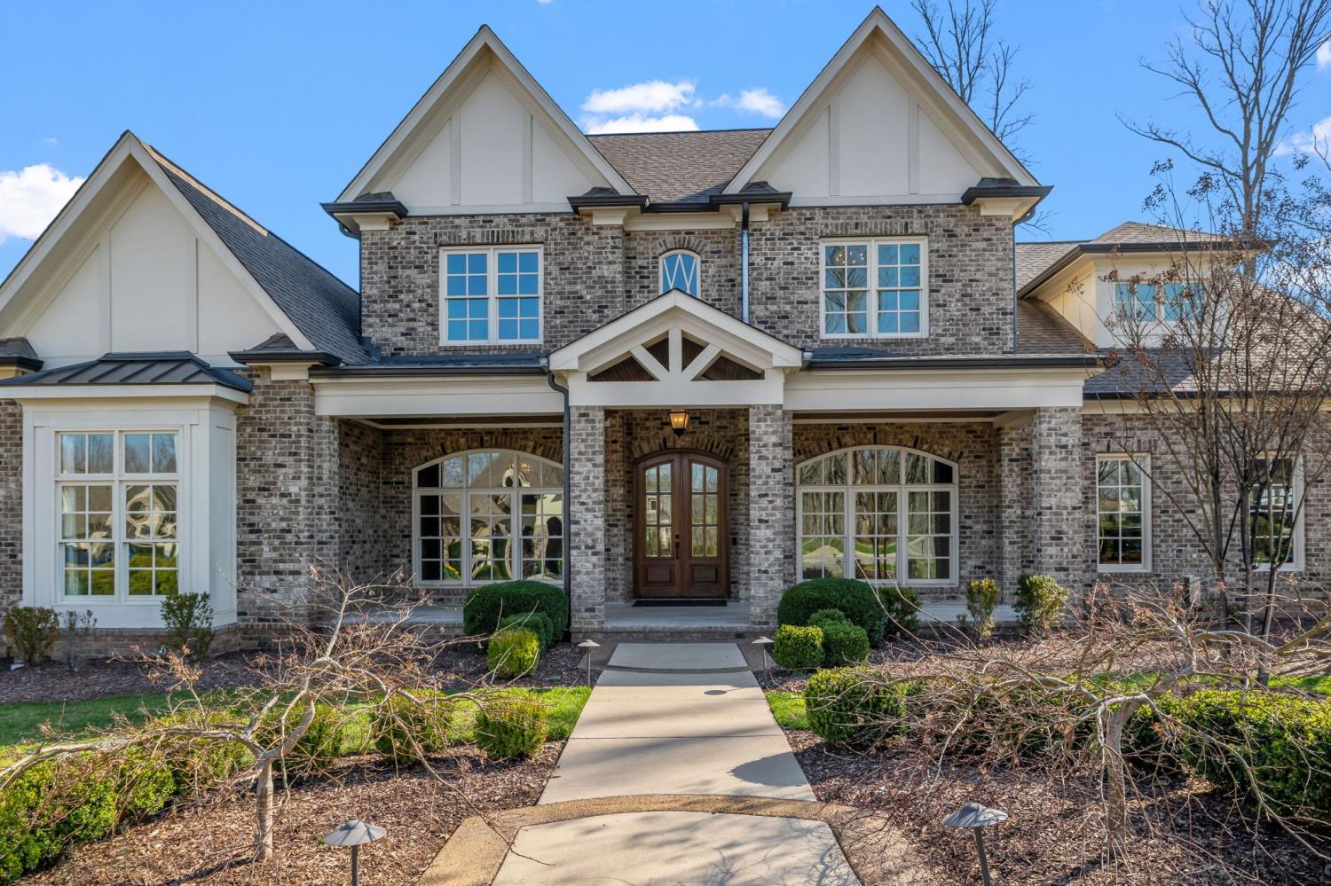 8472-Heirloom-Blvd For Sale