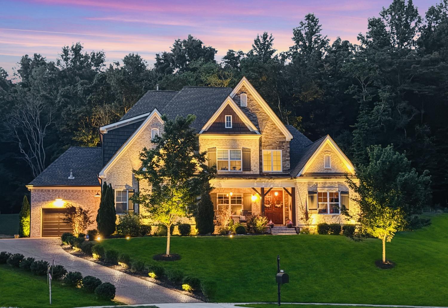 800-Singleton-Ln For Sale