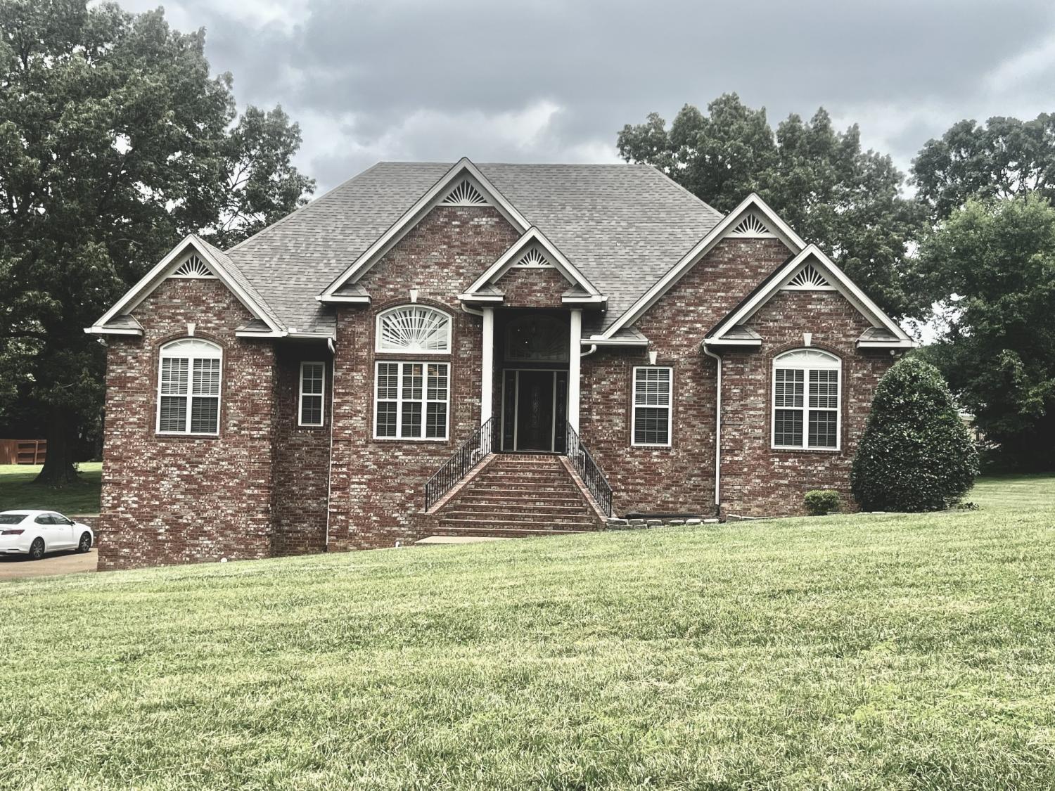 102-Spring-View-Dr For Sale
