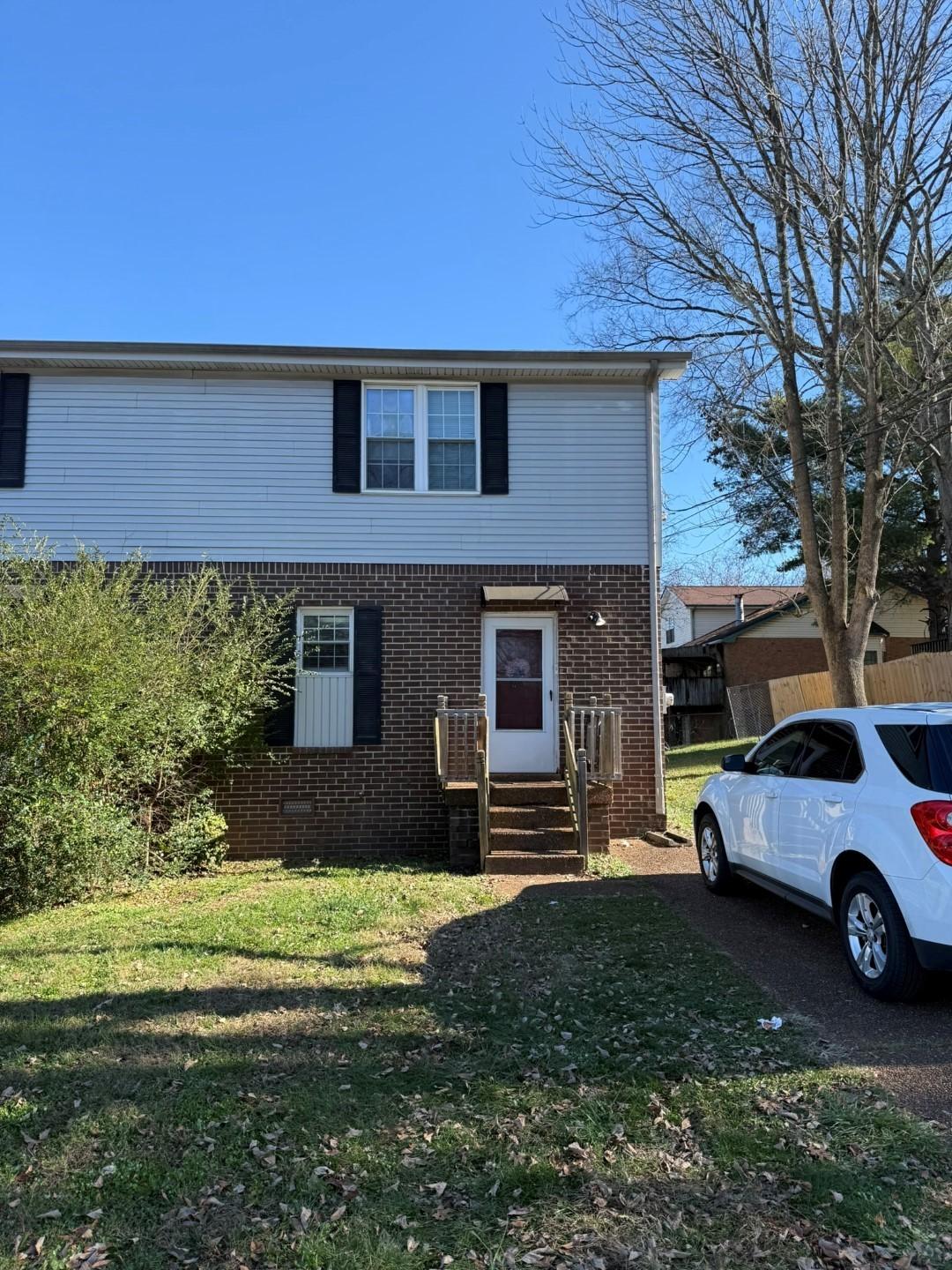 214-Macfie-Dr For Sale