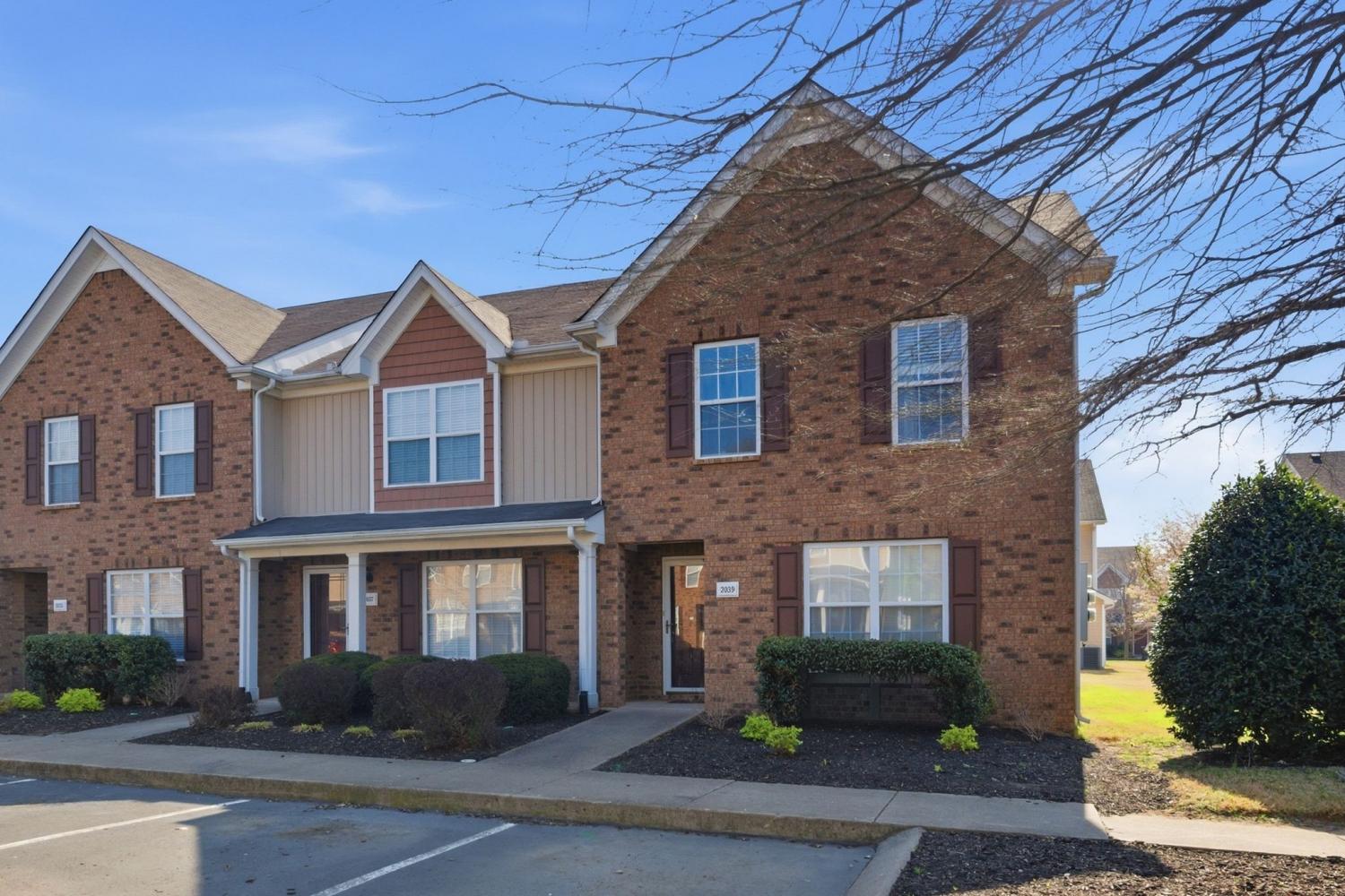 2039 Victory Gallop Ln TN 37128 For Sale - 