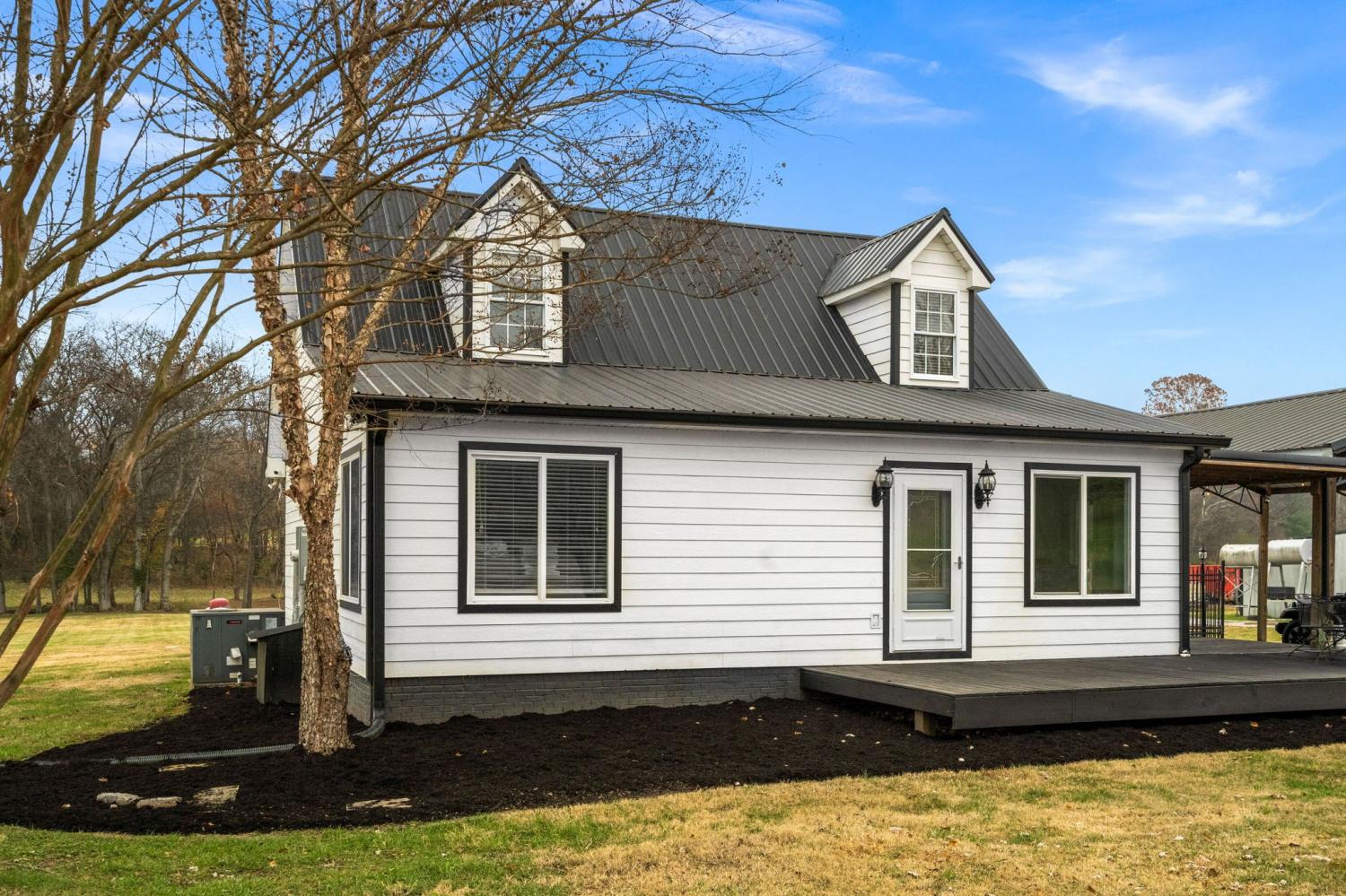 6117-Henry-Gower-Rd For Sale