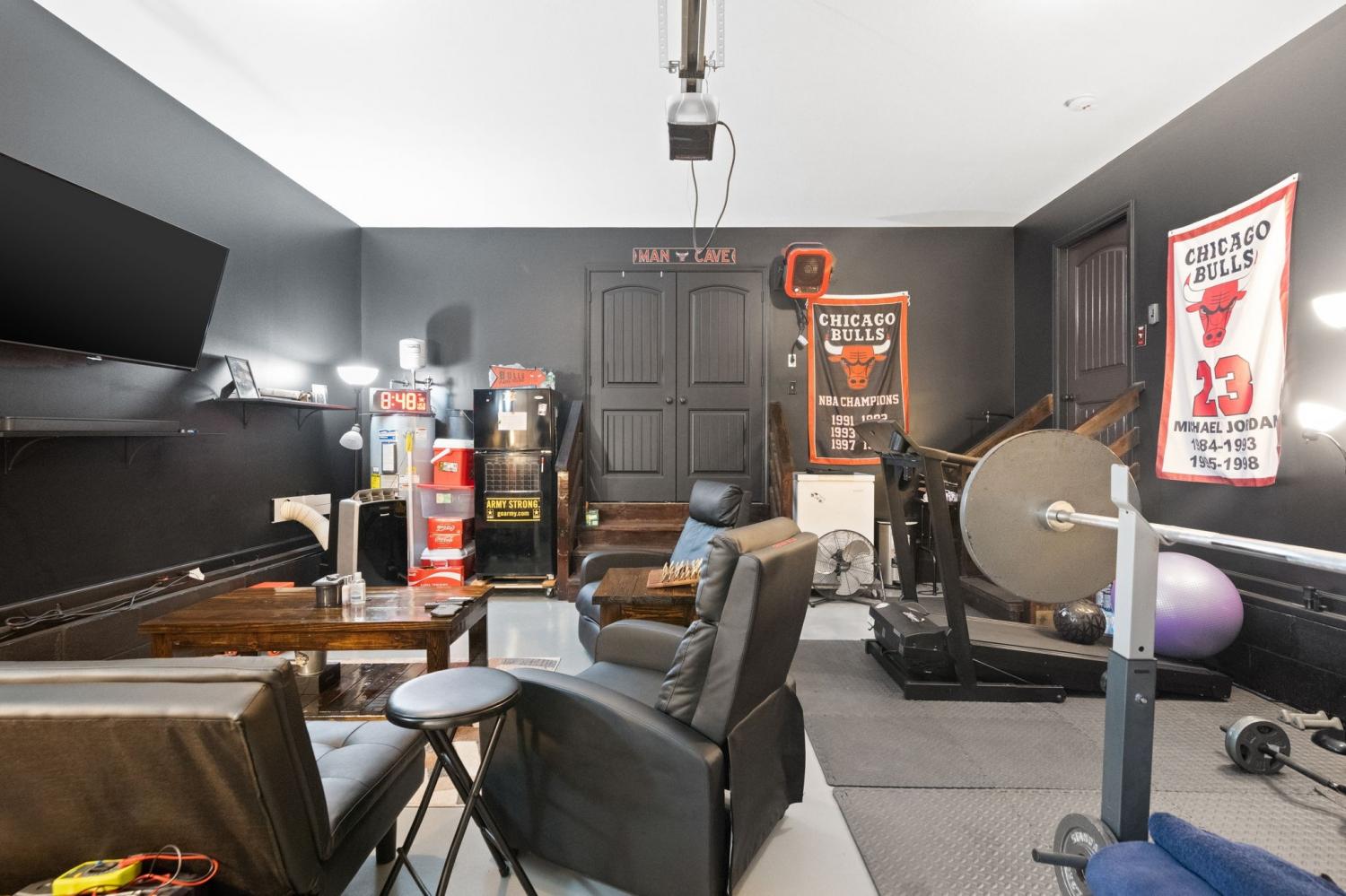 965-Harding-Dr For Sale