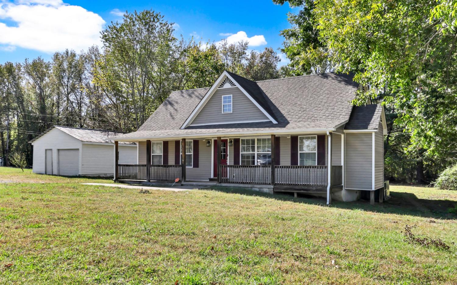 2550-Lylewood-Rd For Sale