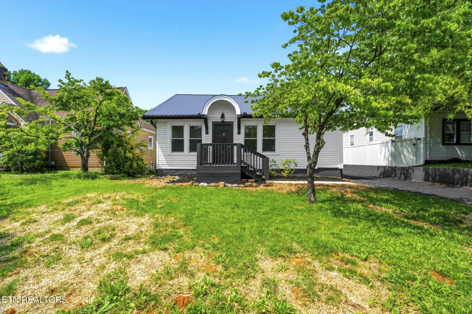 3317-Monmouth-St For Sale