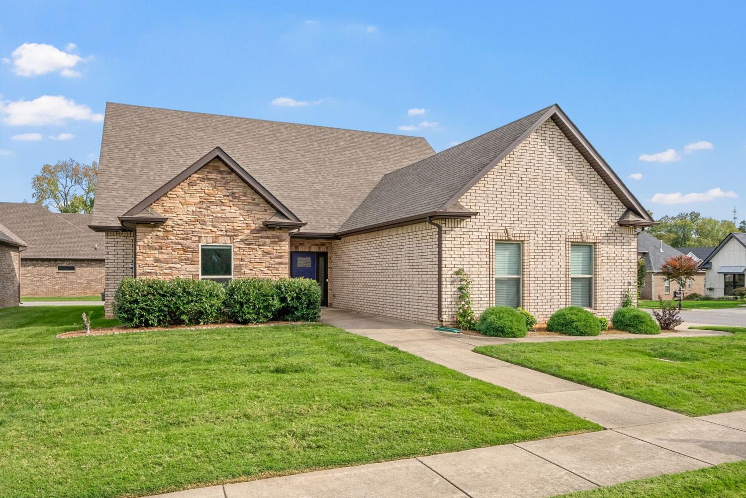 182-Dorchester-Cir For Sale