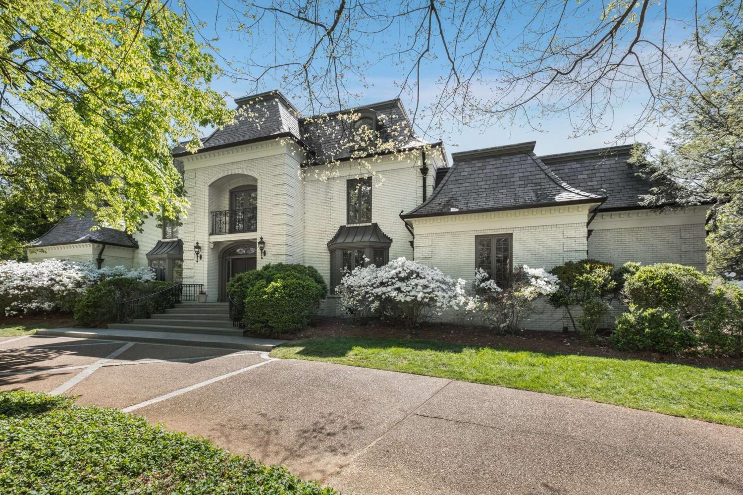 303-Lynnwood-Blvd For Sale