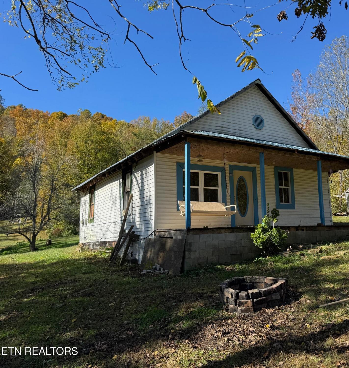 160-Laco-Rd For Sale