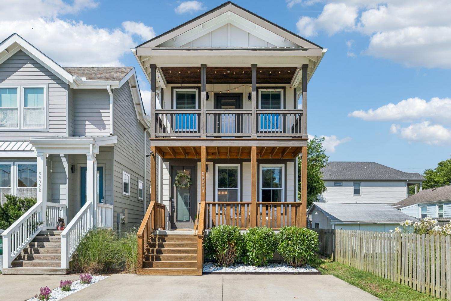 5802A-Carl-Pl For Sale