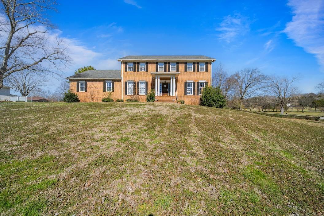 805-Manor-Dr For Sale