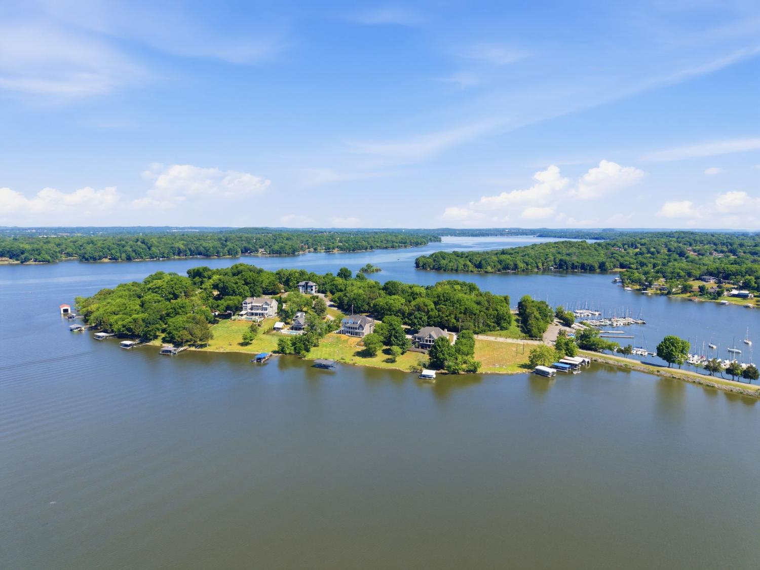 305-Harbor-Dr For Sale