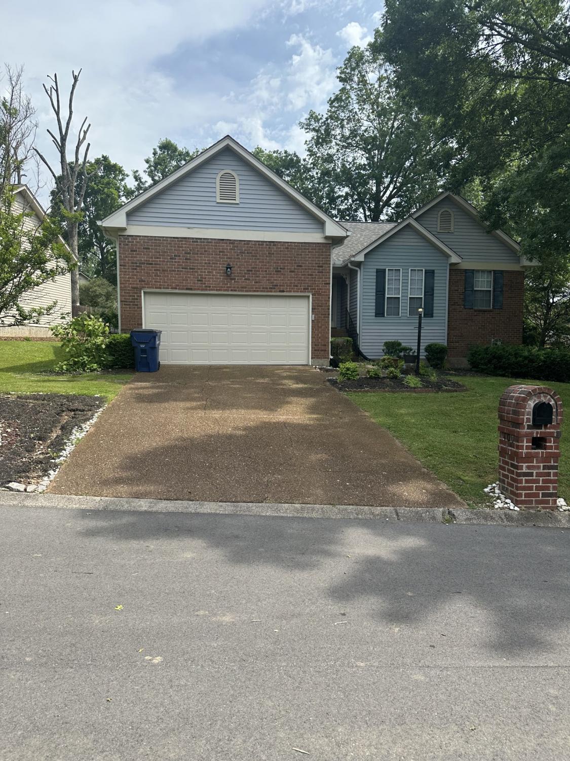 107-Cambridge-Ct For Sale