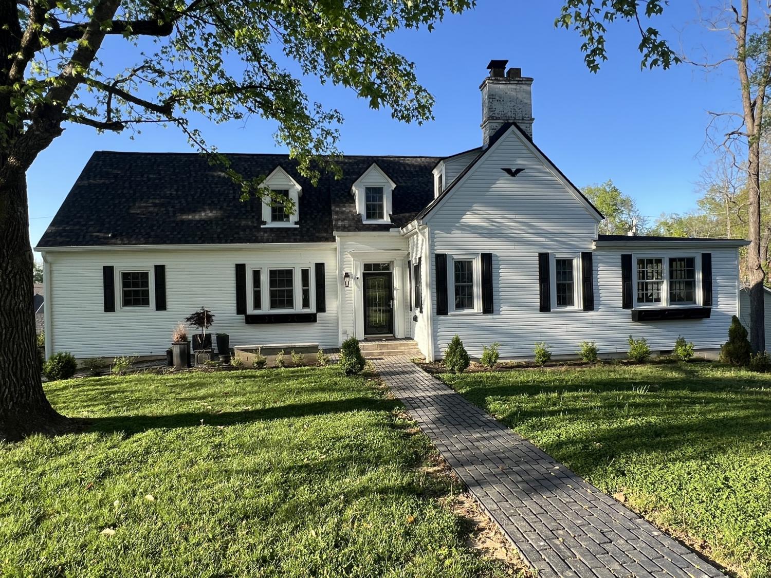 178-E-Glenwood-Dr For Sale