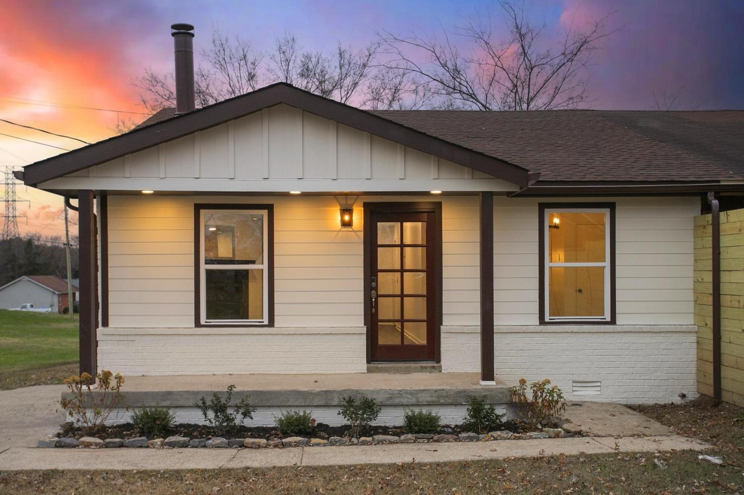 801-Charlie-Pl For Sale