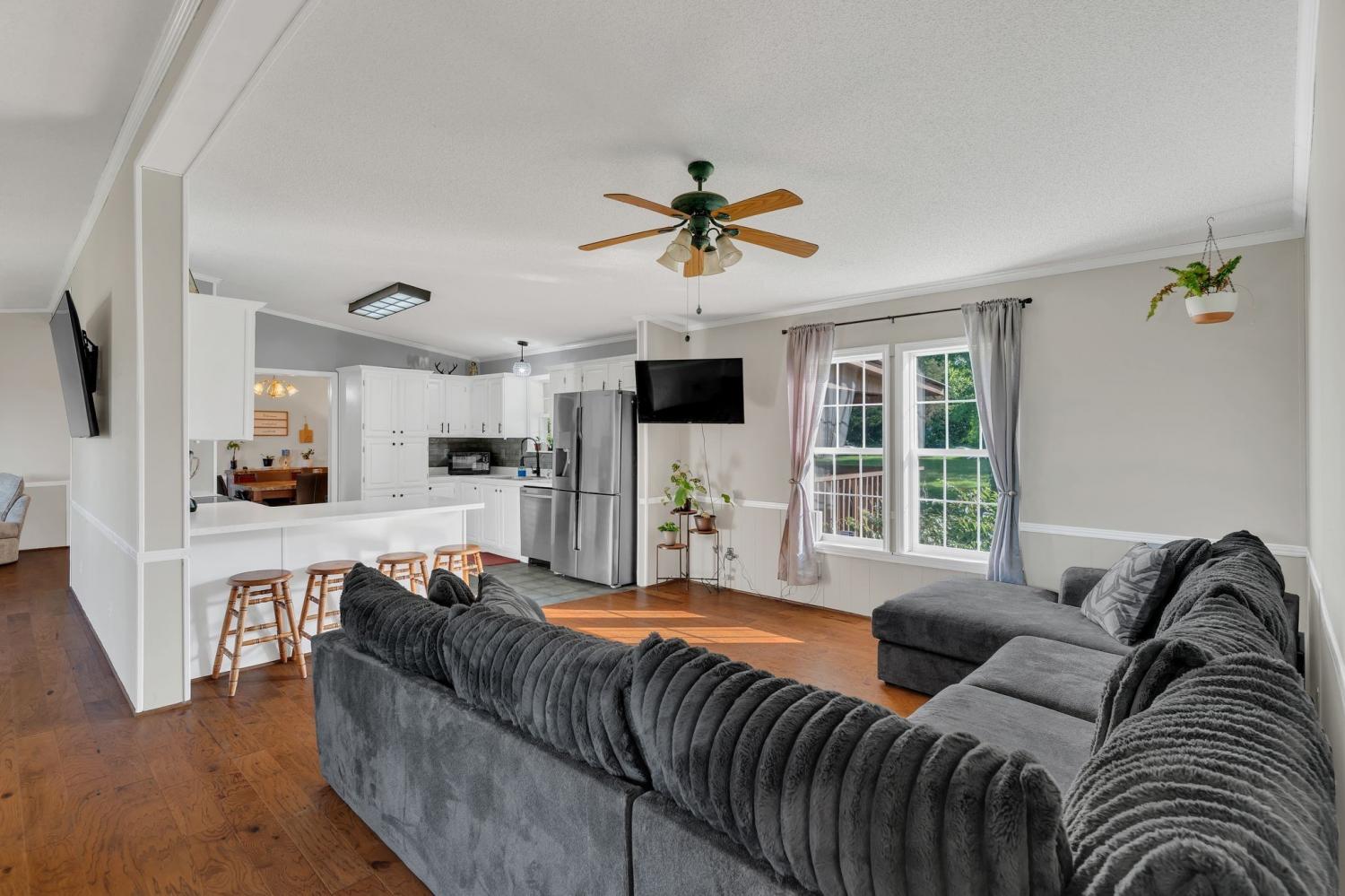 960-Harsh-Ln For Sale