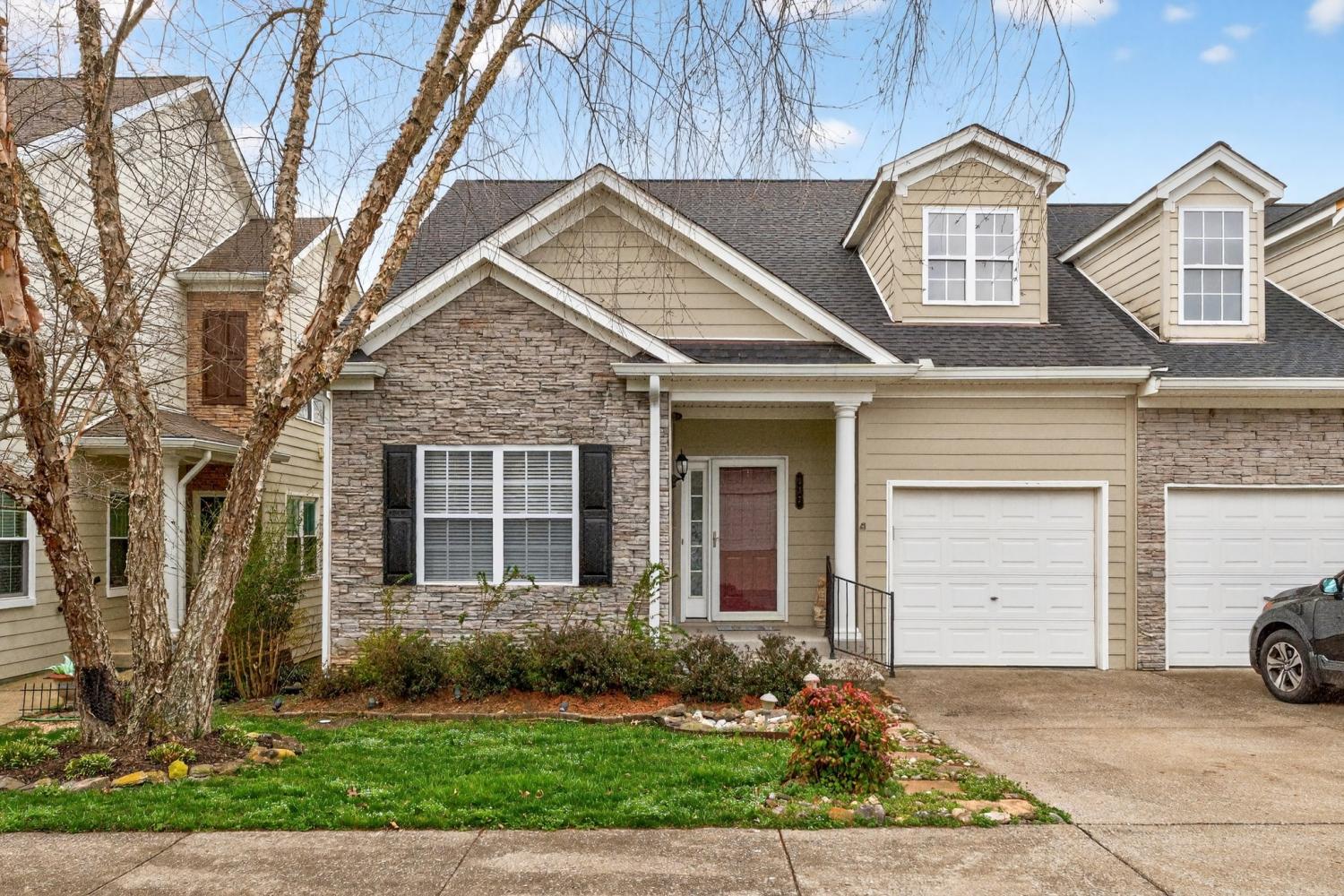 257-Harbor-Village-Dr For Sale