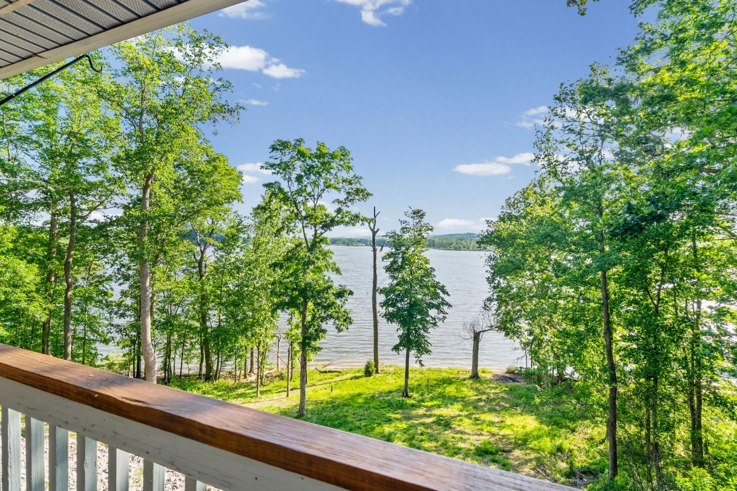 438-Harbor-Dr For Sale