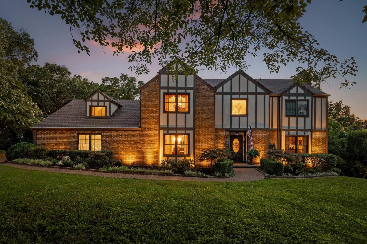 7819-Stonehenge-Drive For Sale