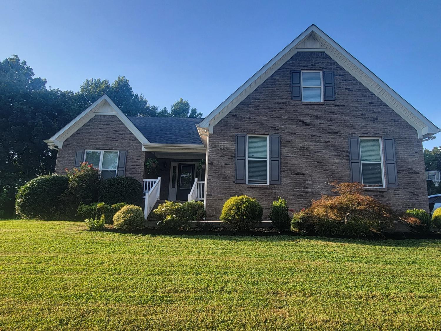 130-Rambling-Rdg For Sale