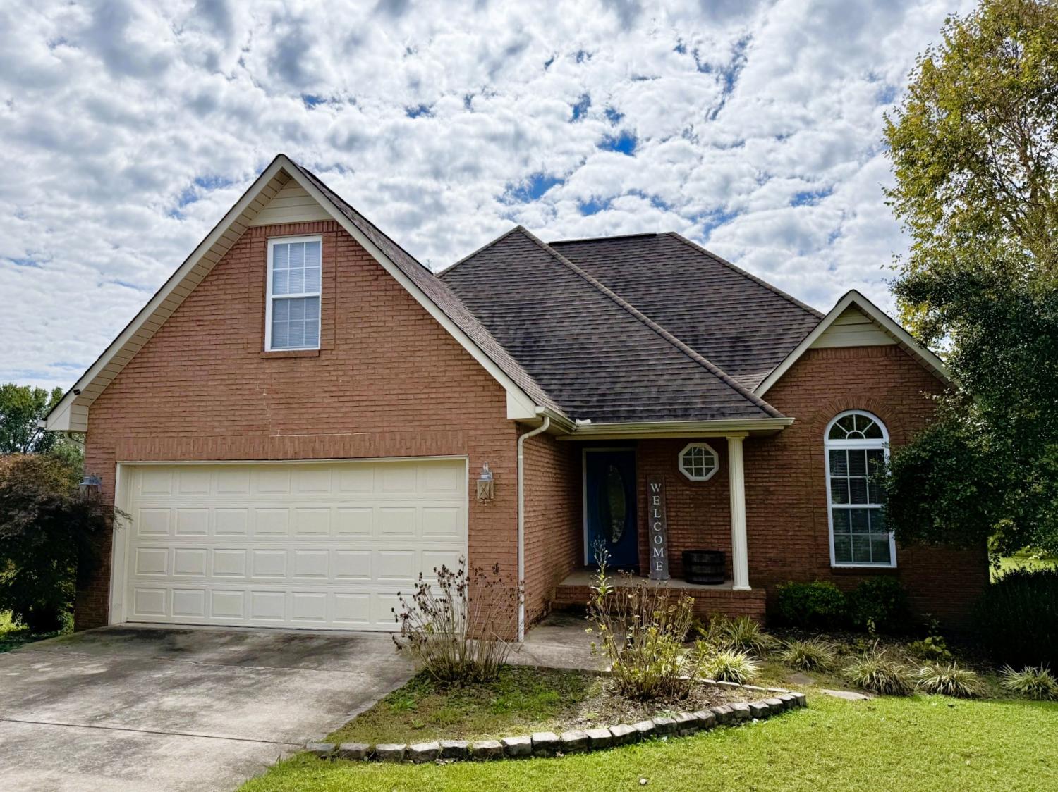 125-Maple-Ridge-Ct For Sale