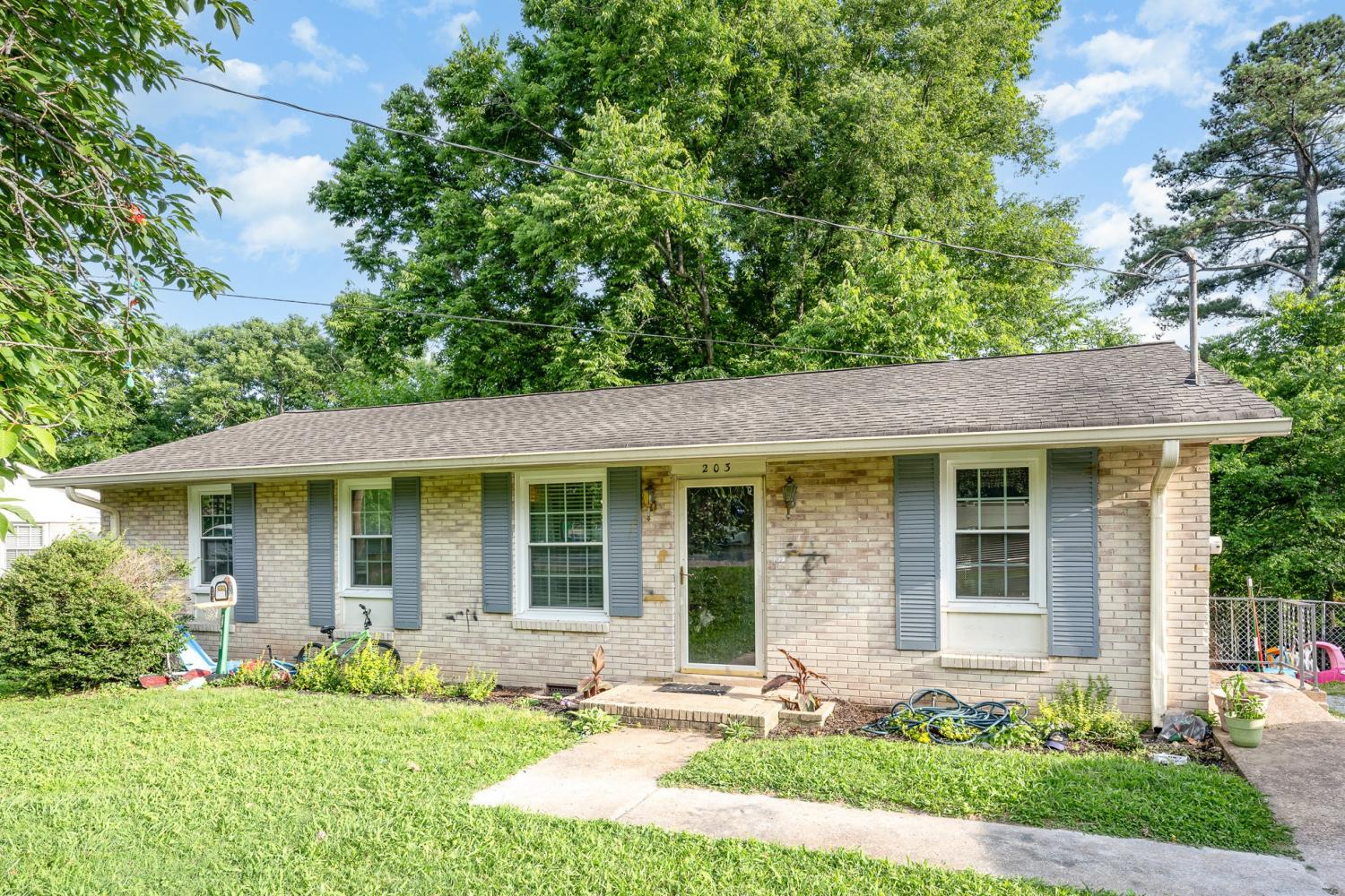 203-Townes-Dr For Sale
