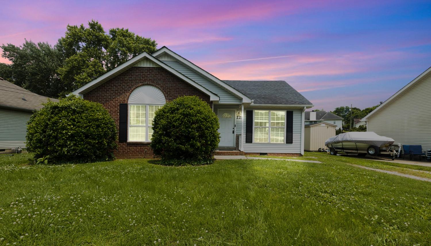 221-Pitts-Ave For Sale