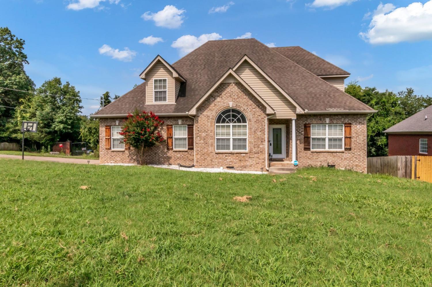 540-Johnstown-Dr For Sale
