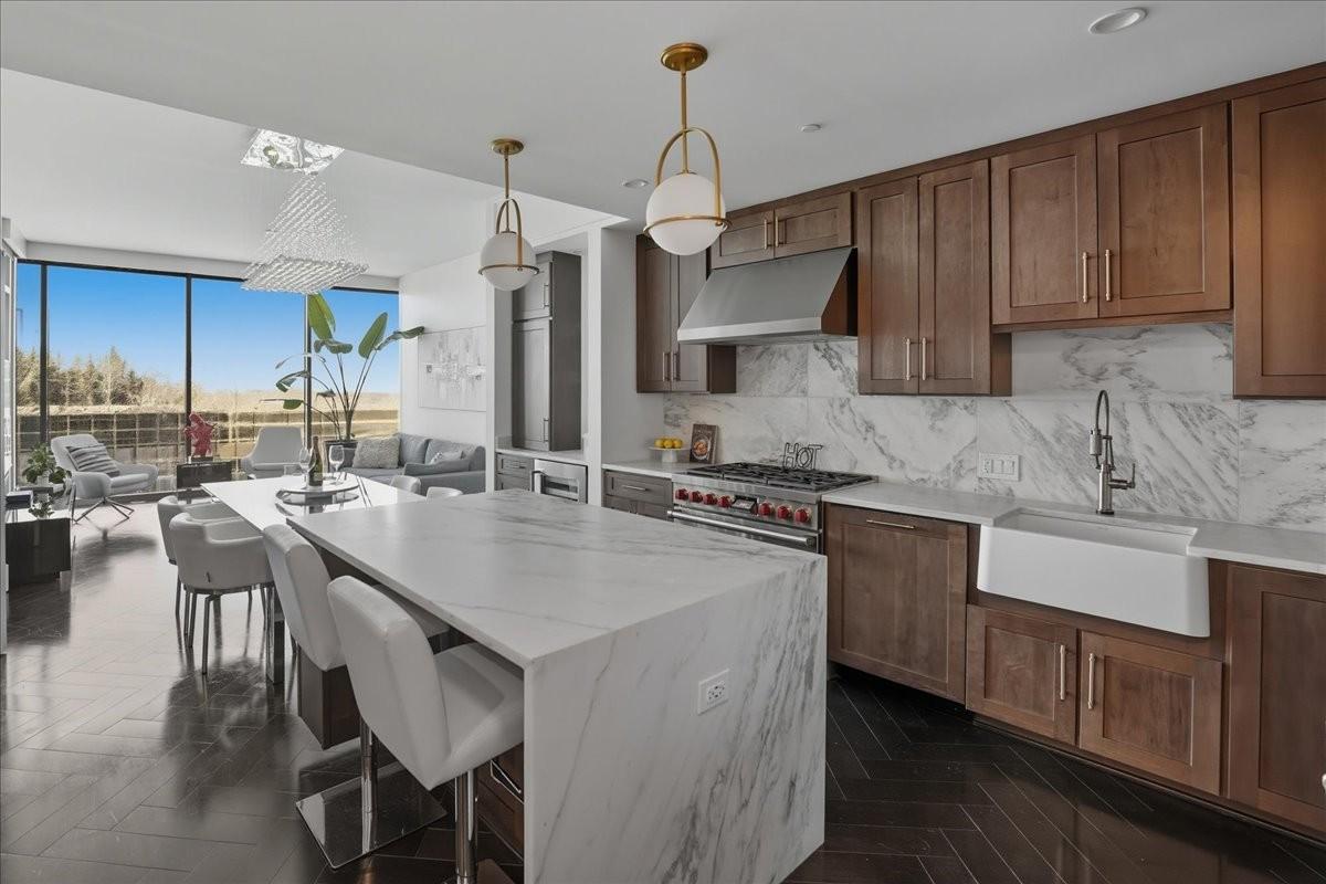 1616-West-End-Ave For Sale