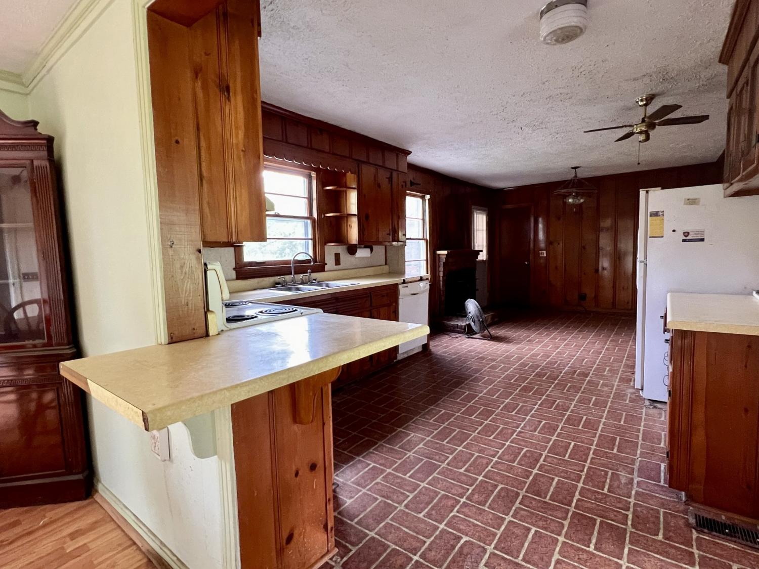 250-Chipman-Rd For Sale