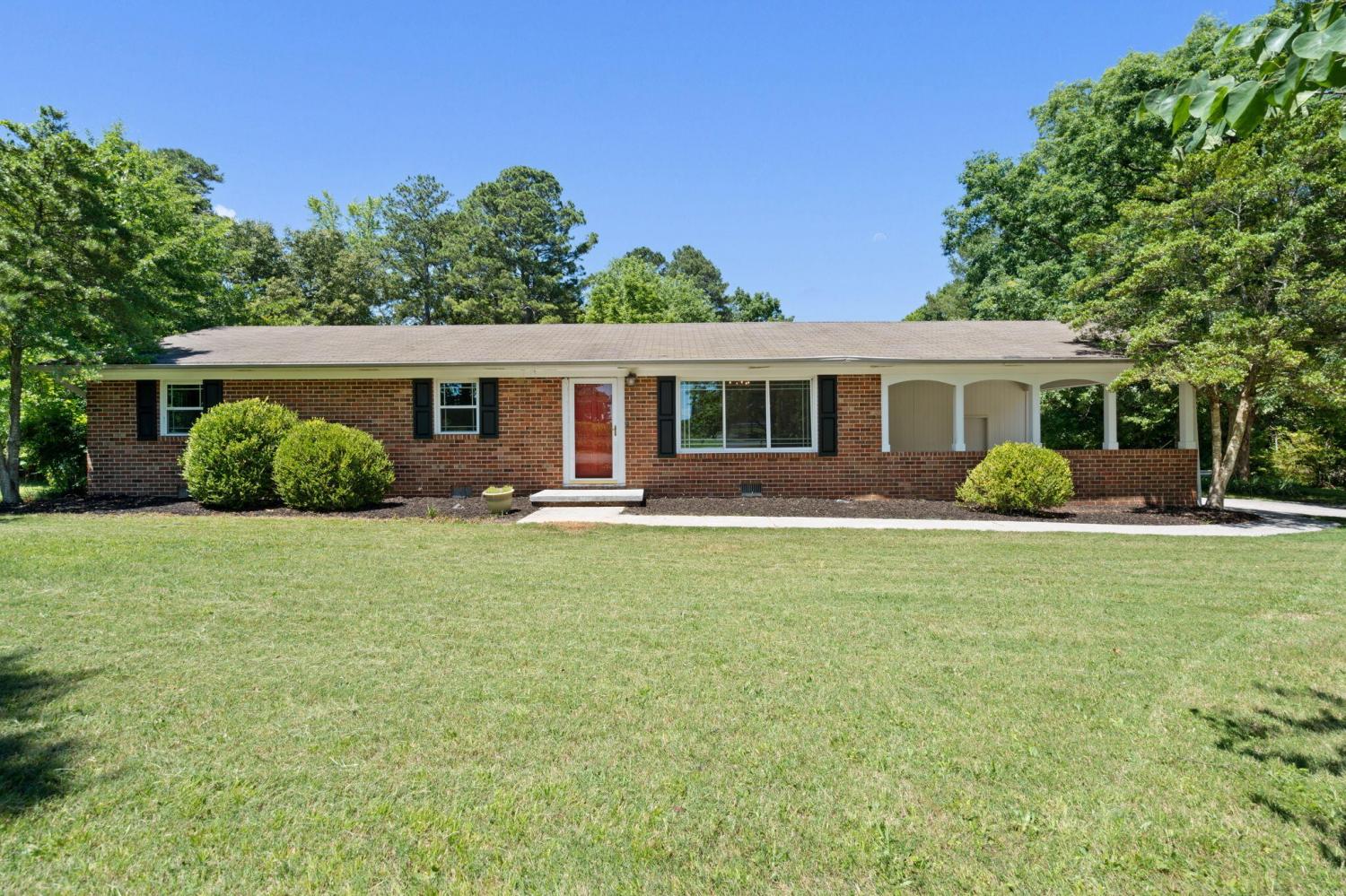 200-Country-Club-Drive--SW For Sale