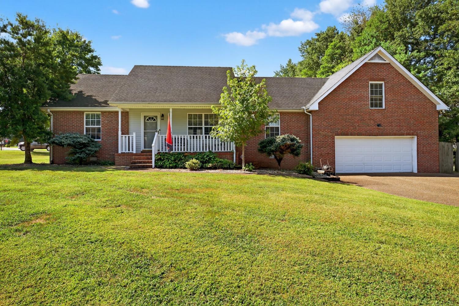 113-Larkspur-Ct For Sale