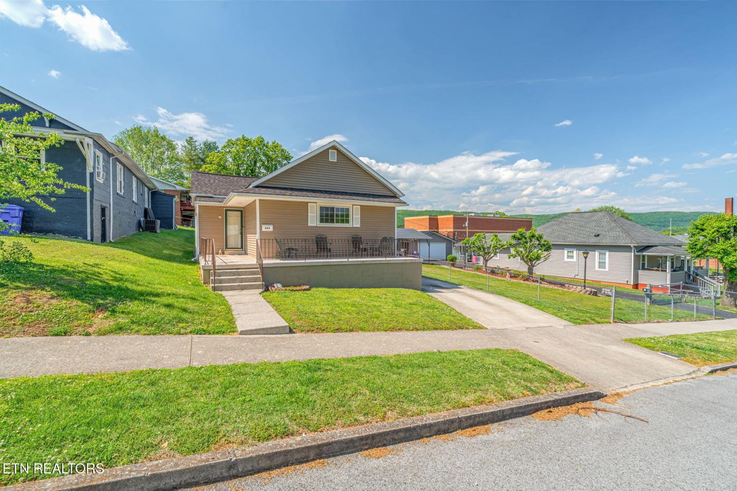 905-Cumberland-St For Sale
