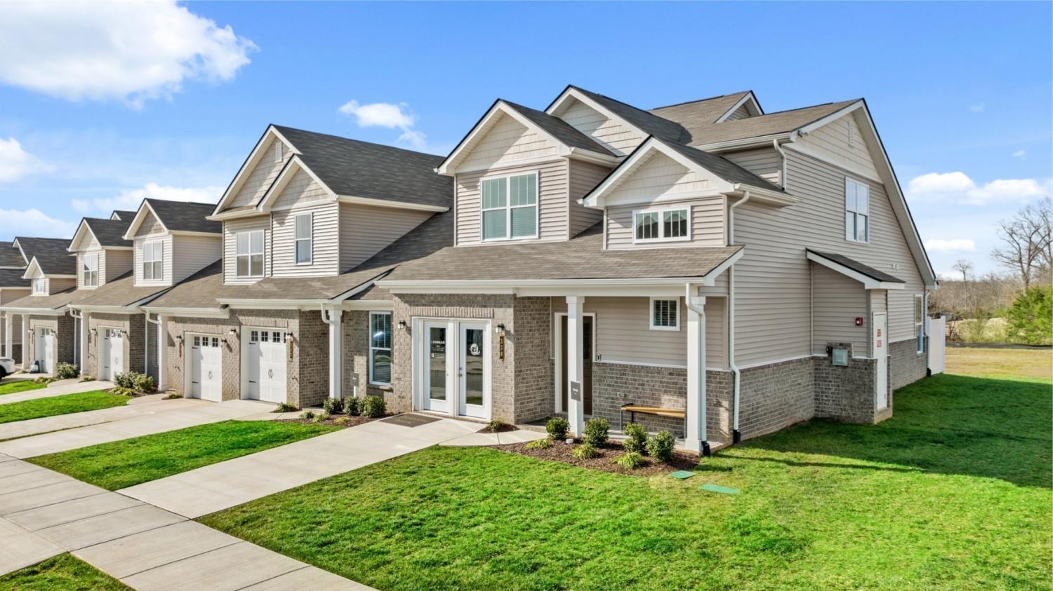 654 Birdie Dr TN 37174 For Rent - 