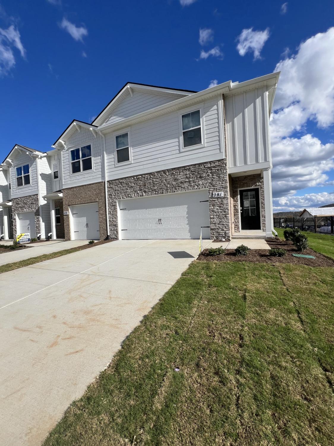 281-Redhead-Ln For Sale