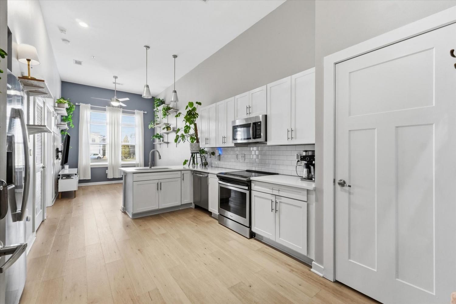 1638-54th-Ave--N For Sale