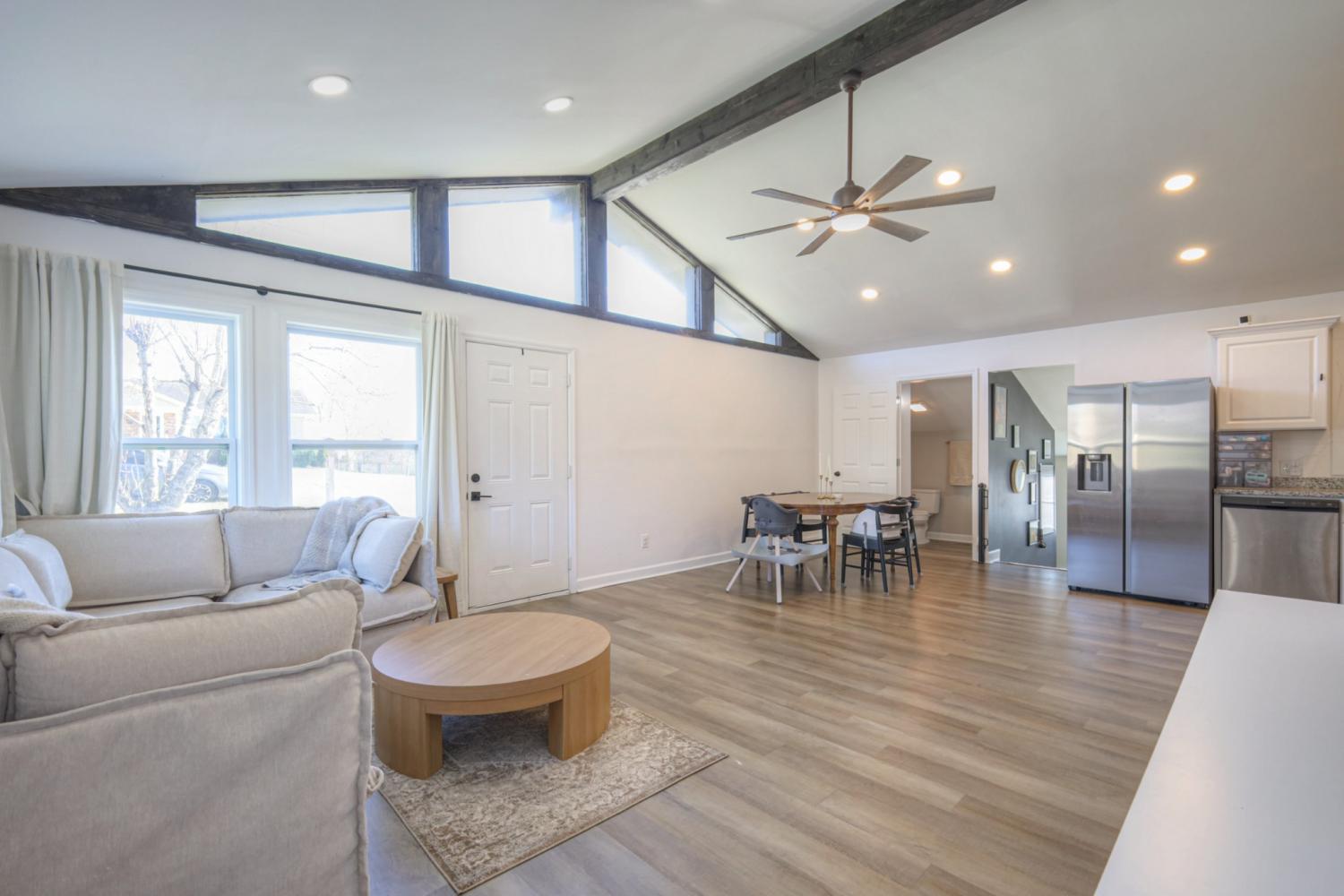 7-Roberts-Ln For Sale