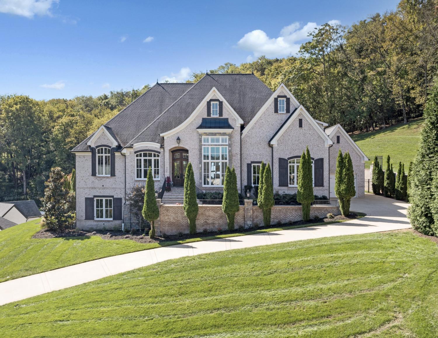 700-Pendragon-Ct For Sale