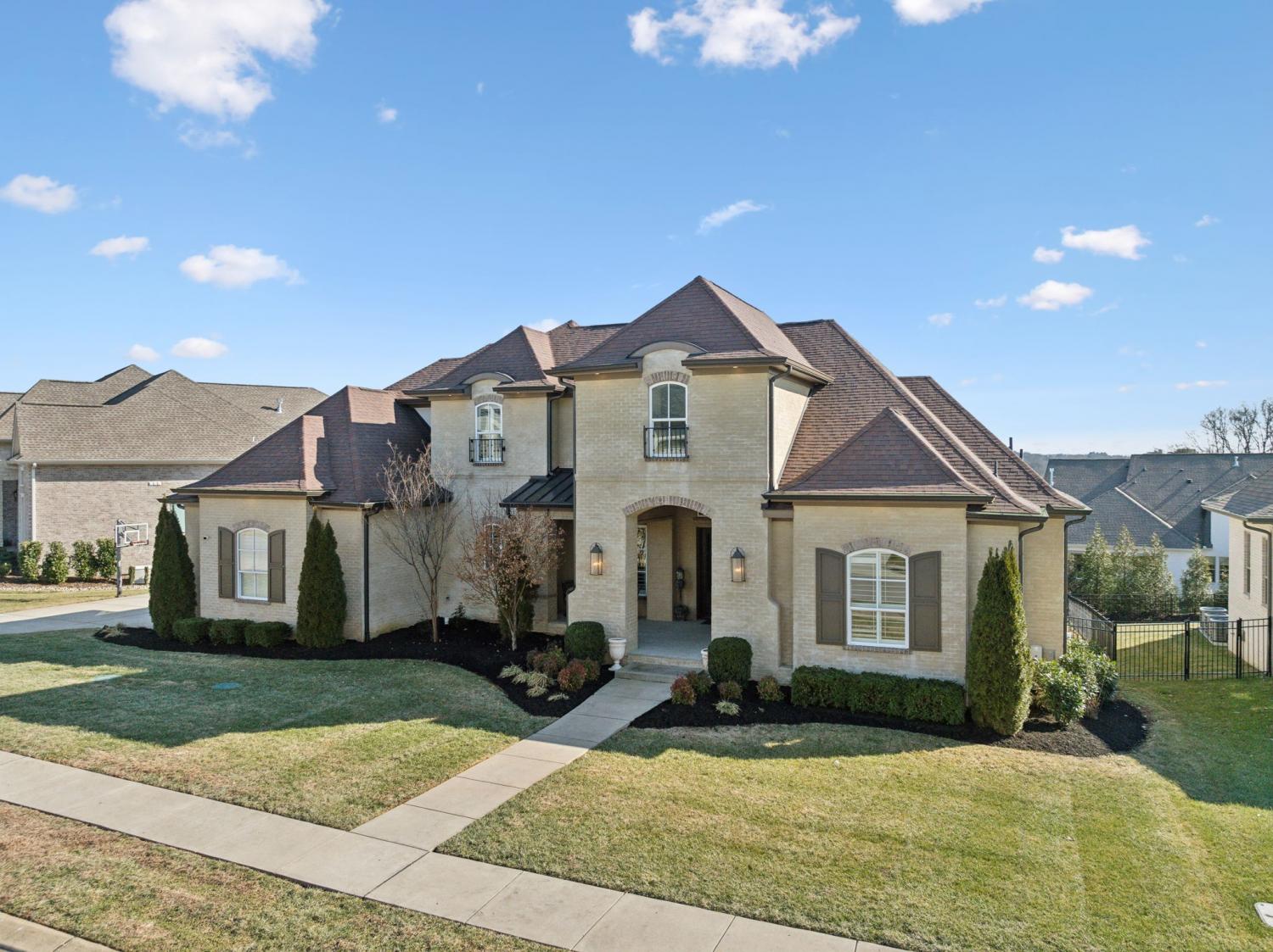 Ravenwood High School Property for Sale