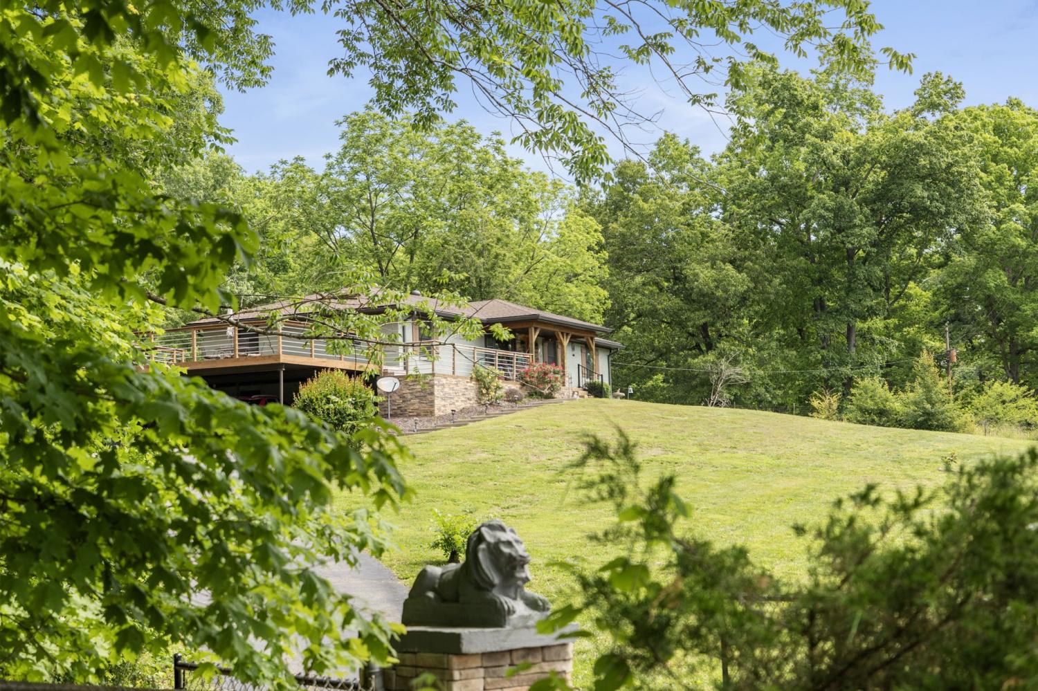 7623-Highway-100 For Sale