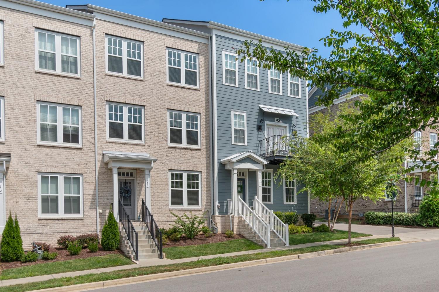 160-Burkitt-Commons-Ave For Sale