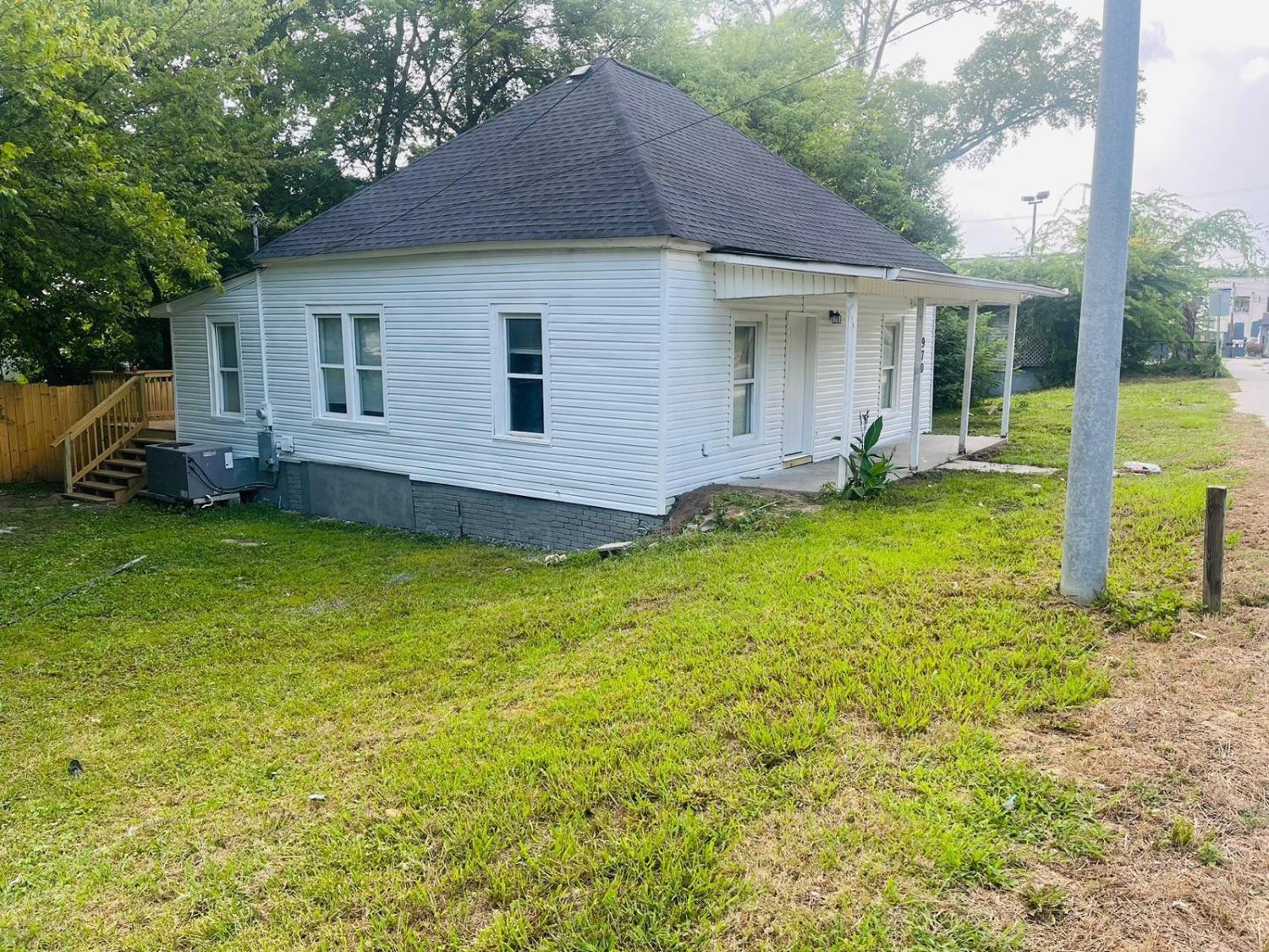 970-Wildwood-Avenue--SE For Sale