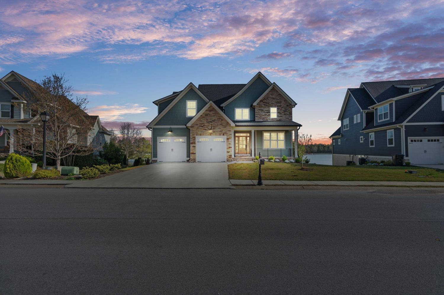 490-Lakeshore-Cove-Drive For Sale