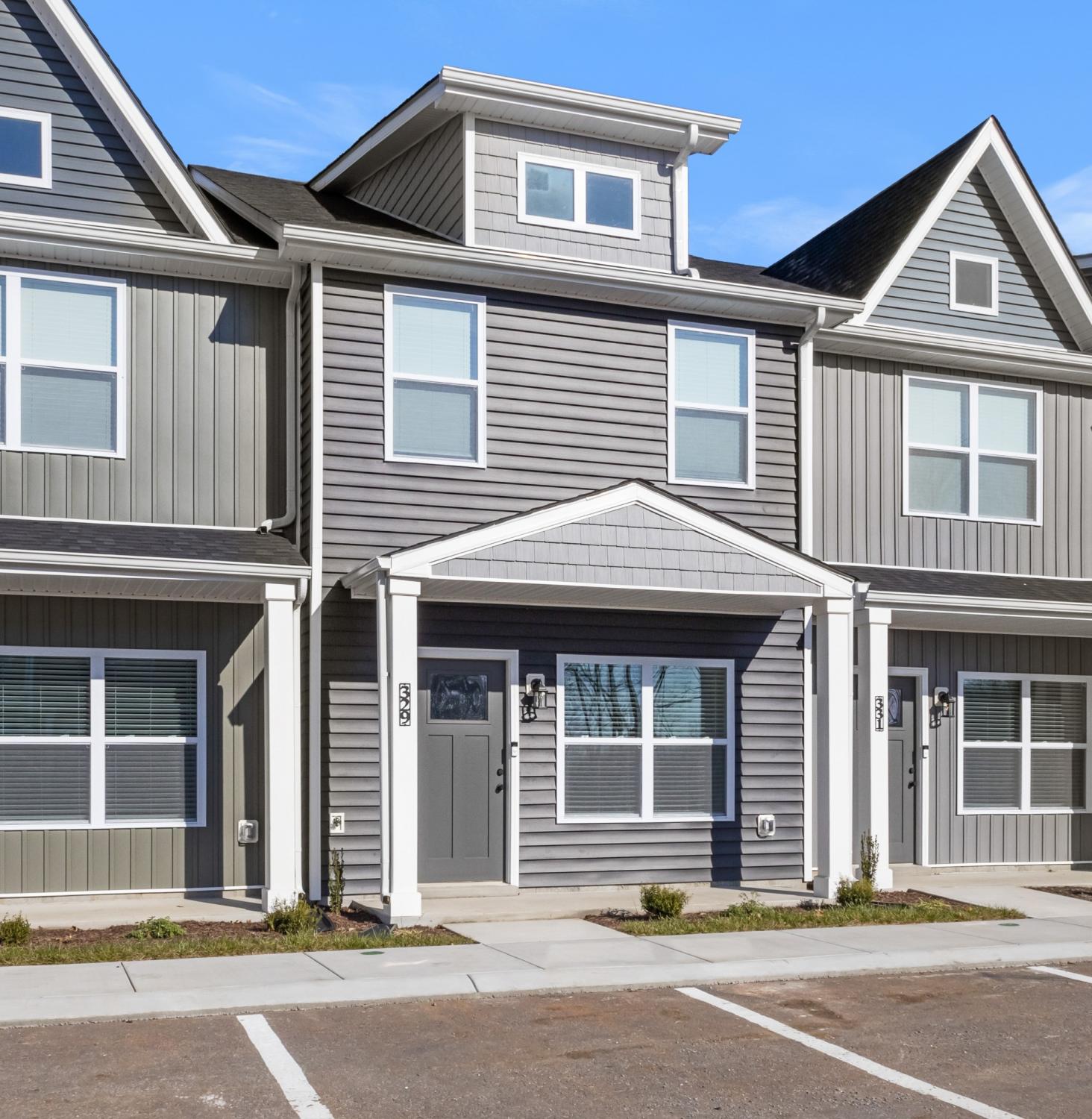 329-Front-Ridge-Circle For Sale