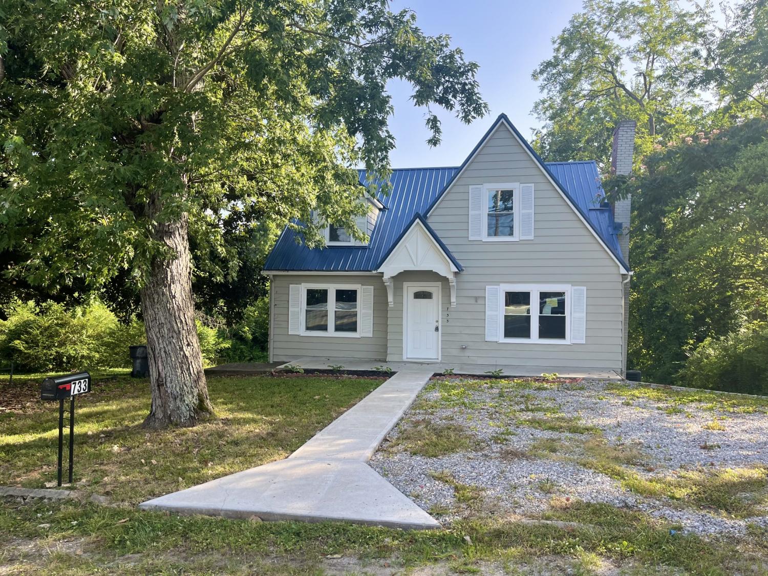 733-E-Spring-St For Sale